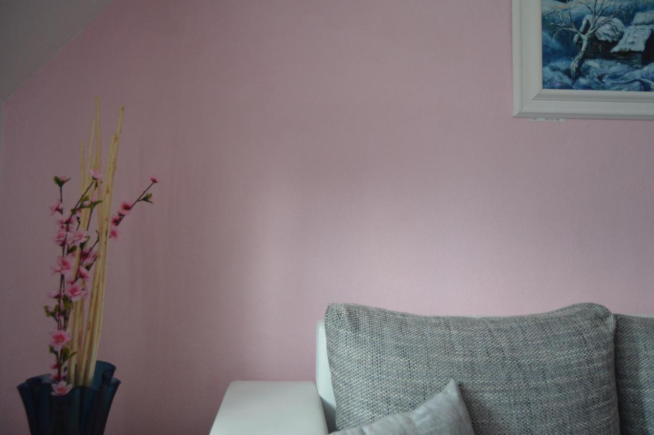 Motel Gombas Dış mekan fotoğraf