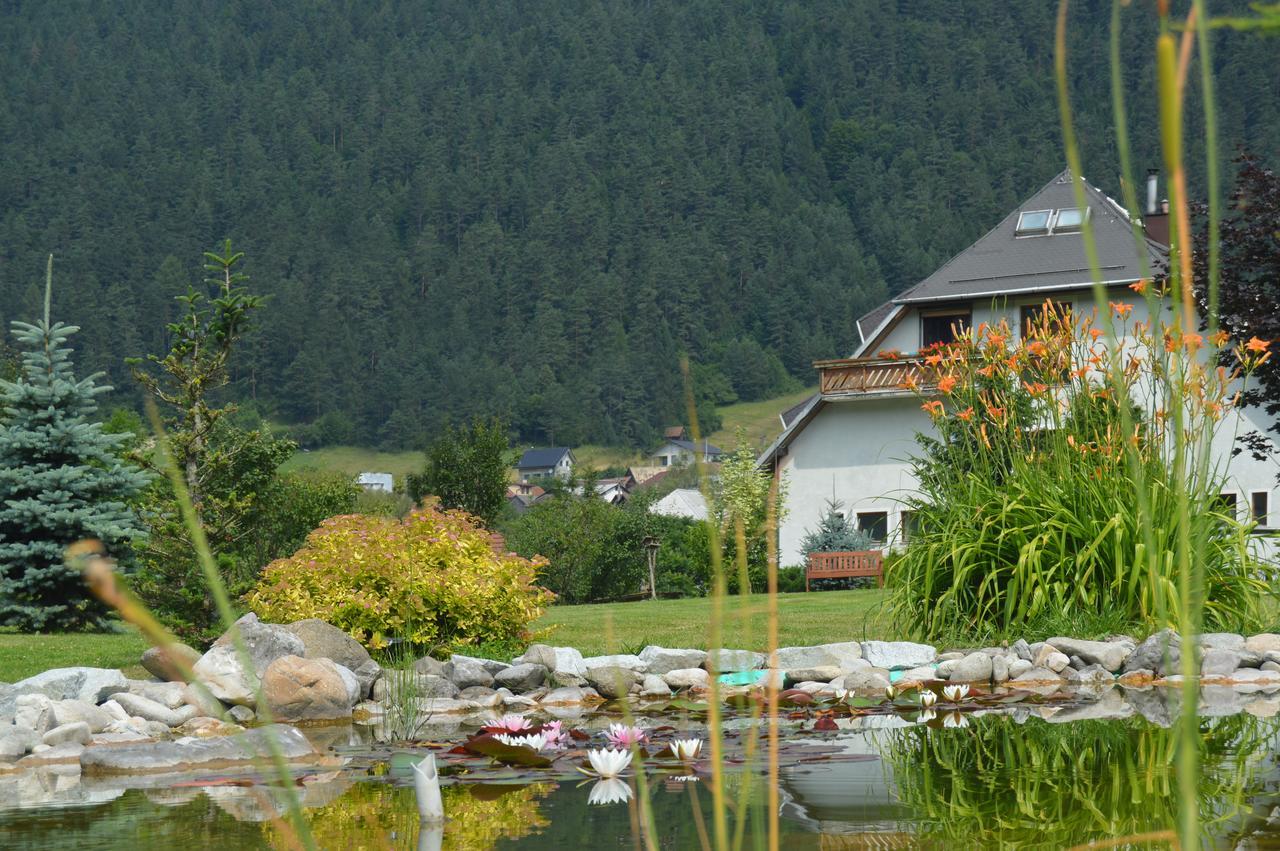 Motel Gombas Dış mekan fotoğraf