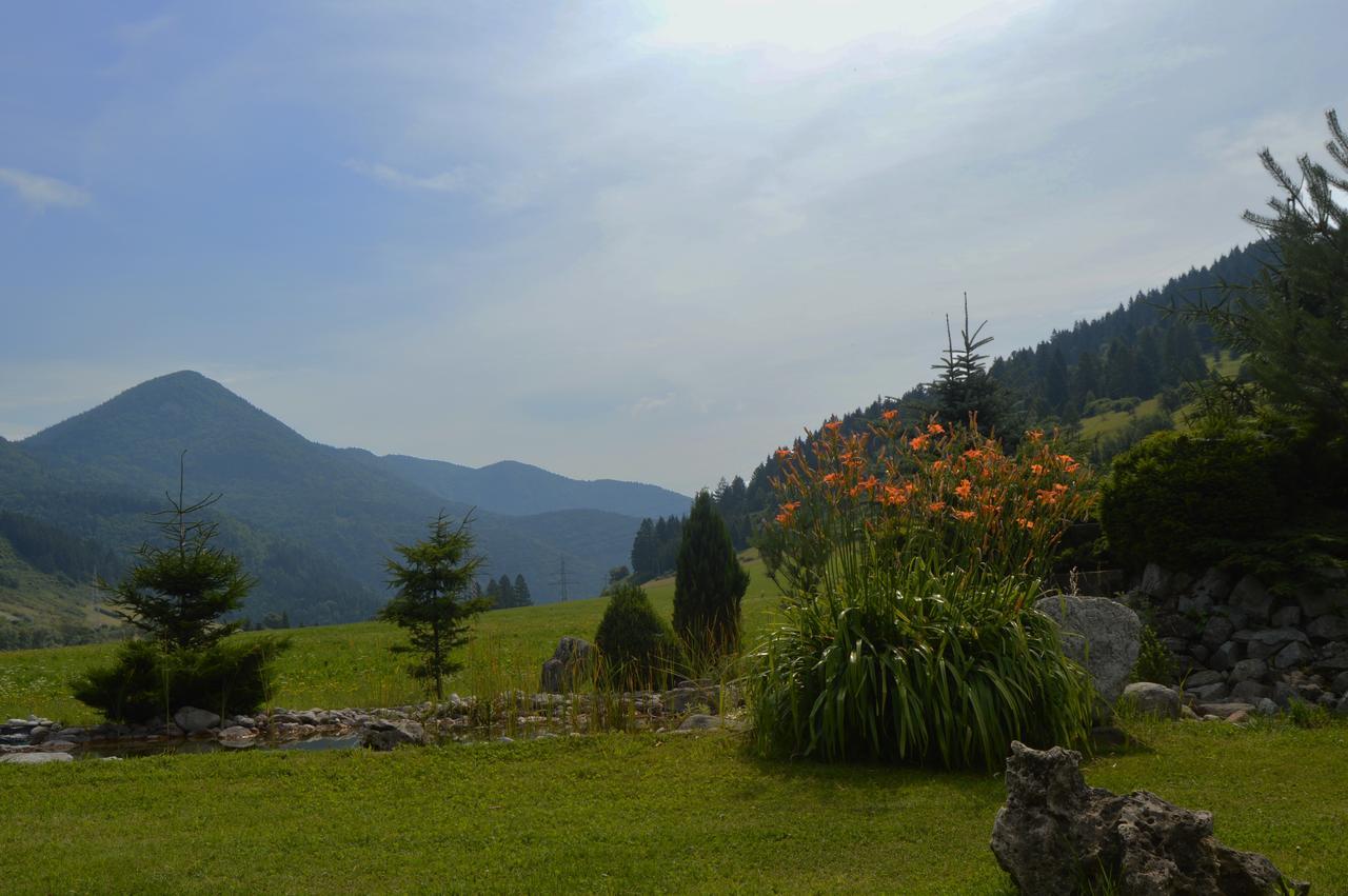 Motel Gombas Dış mekan fotoğraf